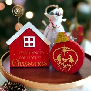 Set of 2 Christmas Holiday Tiered Tray Or Mantle Decor